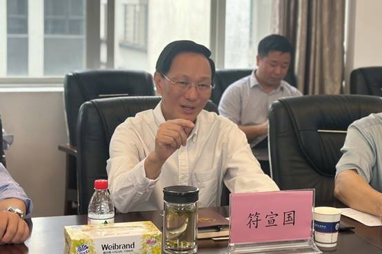 说明: J:\5.必赢bwin3003（2022年11月始）\照片\【20230512】符宣国书记调研学院人才工作\精选\微信图片_20230515112754.jpg